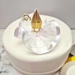 Zlata škofova kapa (na podstavku) za dekoracijo torte