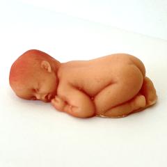 Dojenček iz marcipana 6,5 cm