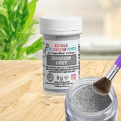 Blossom Tint Shadow Grey (Senčno siva) izjemno fin prah Sugarflair