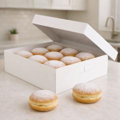 Škatla za krofe ali pito – kartonska embalaža 30×30×8 cm