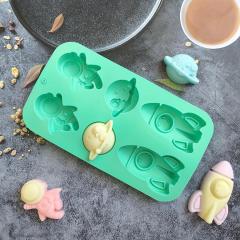 Silikonski pekač z vesoljsko tematiko 20 x 13 cm za fondant in čokolado
